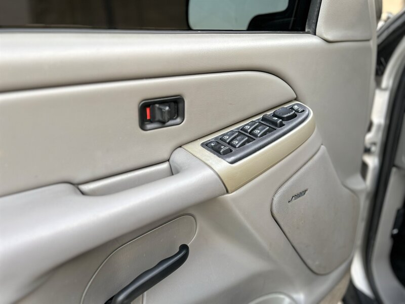 2004 Chevrolet CHEVROLET TAHOE LS ROOF RACK BOSE   - Photo 37 - Stafford, TX 77477