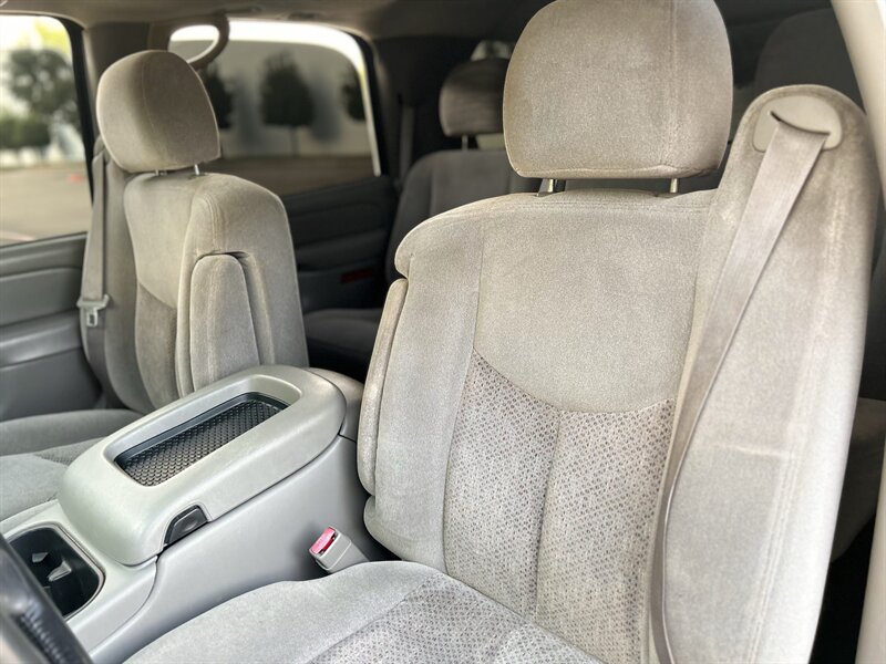 2004 Chevrolet CHEVROLET TAHOE LS ROOF RACK BOSE   - Photo 44 - Stafford, TX 77477