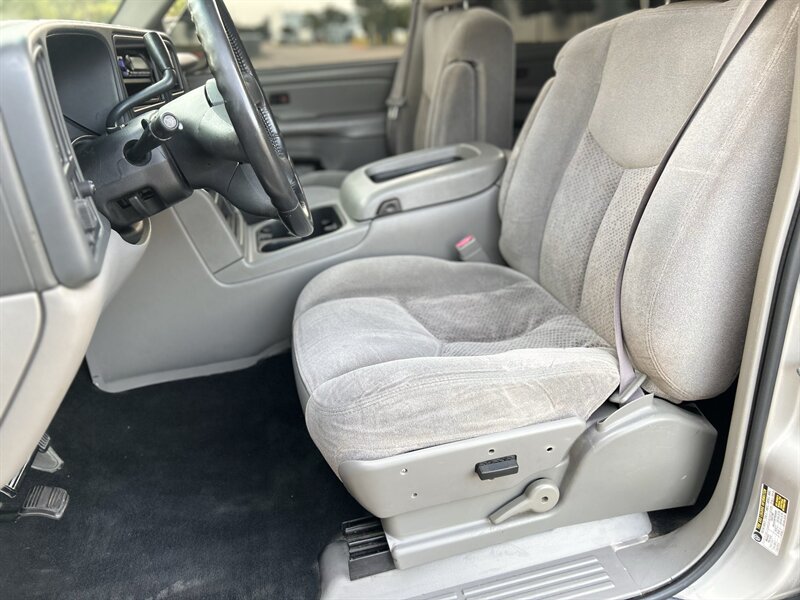 2004 Chevrolet CHEVROLET TAHOE LS ROOF RACK BOSE   - Photo 40 - Stafford, TX 77477