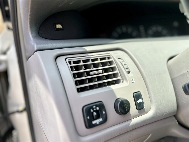 2003 Toyota TOYOTA AVALON XLS LEATHER WOOD-STEERING JBL 1 OWNER  YOUTUBE VIDEO   - Photo 56 - Stafford, TX 77477