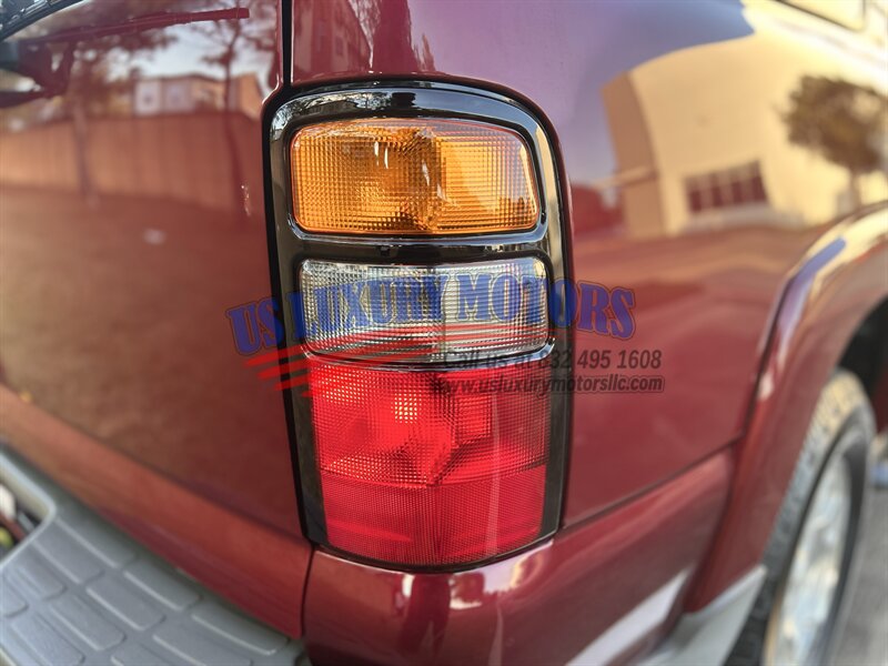 2006 Chevrolet CHEVROLET TAHOE Z71 4X4 LEATHER NAV DVD FOG LIGHTS ROOF RACK 4WD   - Photo 30 - Stafford, TX 77477