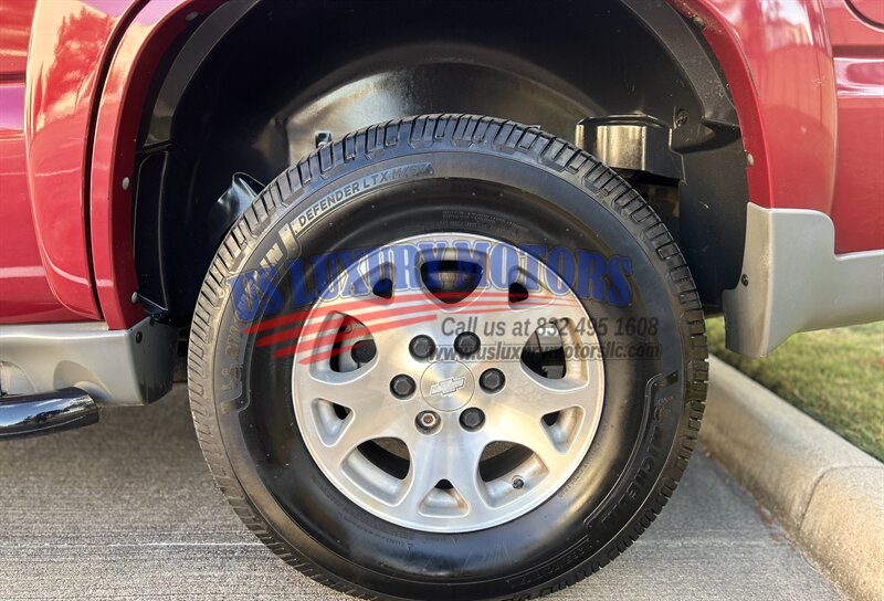 2006 Chevrolet CHEVROLET TAHOE Z71 4X4 LEATHER NAV DVD FOG LIGHTS ROOF RACK 4WD   - Photo 14 - Stafford, TX 77477