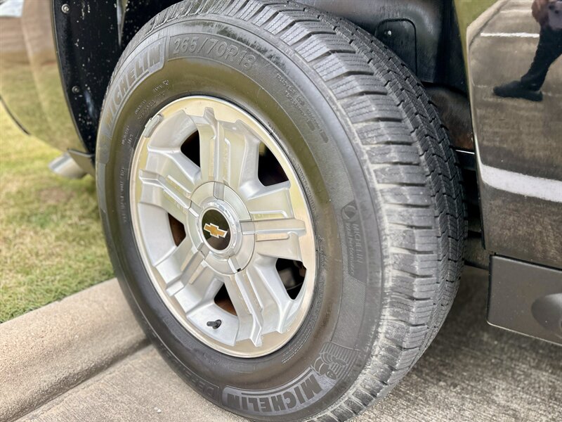 2011 Chevrolet CHEVROLET AVALANCHE 4X4 LT Z71 LEATHER NAV R-CAMERA MICHELIN TIRES 4WD   - Photo 76 - Stafford, TX 77477