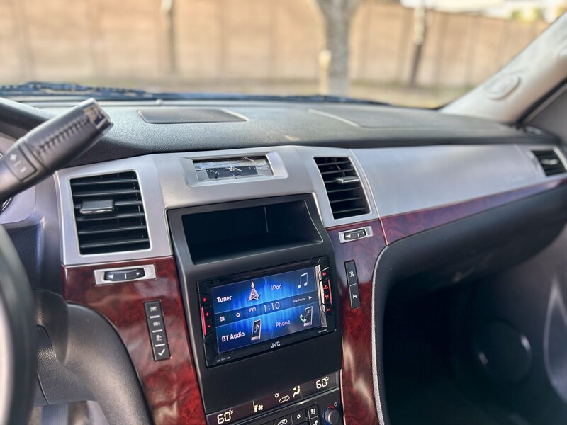 2010 Cadillac Escalade ESV LUXURY AWD DVD HTD & COOL SEATS YOU TUBE VIDEO   - Photo 42 - Stafford, TX 77477