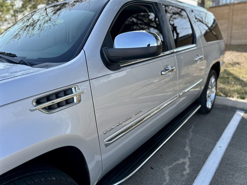 2010 Cadillac Escalade ESV LUXURY AWD DVD HTD & COOL SEATS YOU TUBE VIDEO   - Photo 24 - Stafford, TX 77477