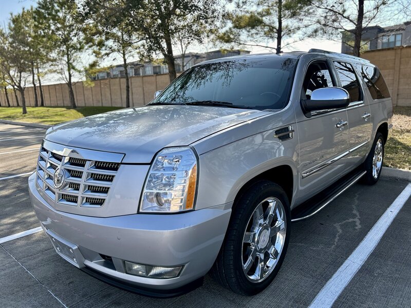 2010 Cadillac Escalade ESV LUXURY AWD DVD HTD & COOL SEATS YOU TUBE VIDEO   - Photo 3 - Stafford, TX 77477