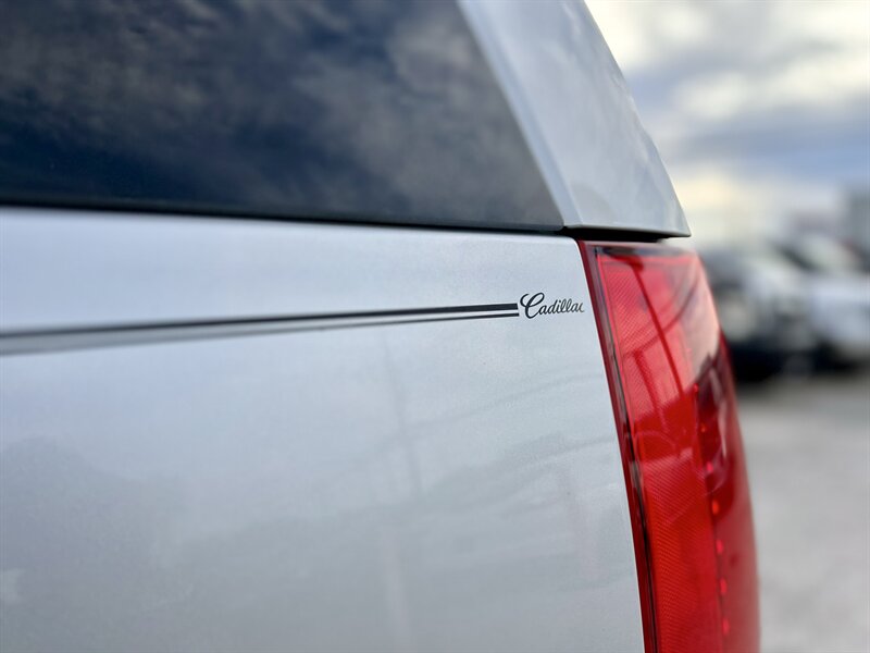 2010 Cadillac CADILLAC ESCALADE ESV AWD LUXURY DVD 4X4 7 PASSENGER CHROME WHEELS   - Photo 15 - Stafford, TX 77477