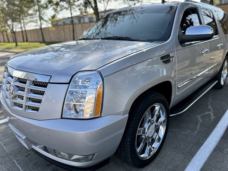 2010 Cadillac Escalade ESV LUXURY AWD DVD HTD & COOL SEATS YOU TUBE VIDEO   - Photo 9 - Stafford, TX 77477