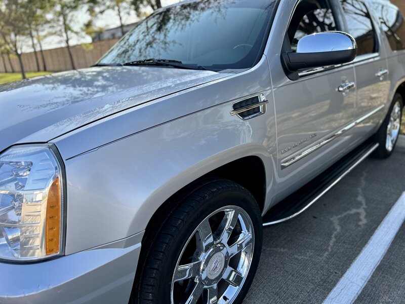 2010 Cadillac Escalade ESV LUXURY AWD DVD HTD & COOL SEATS YOU TUBE VIDEO   - Photo 21 - Stafford, TX 77477
