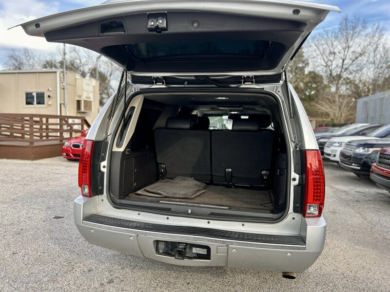 2010 Cadillac CADILLAC ESCALADE ESV AWD LUXURY DVD 4X4 7 PASSENGER CHROME WHEELS   - Photo 12 - Stafford, TX 77477