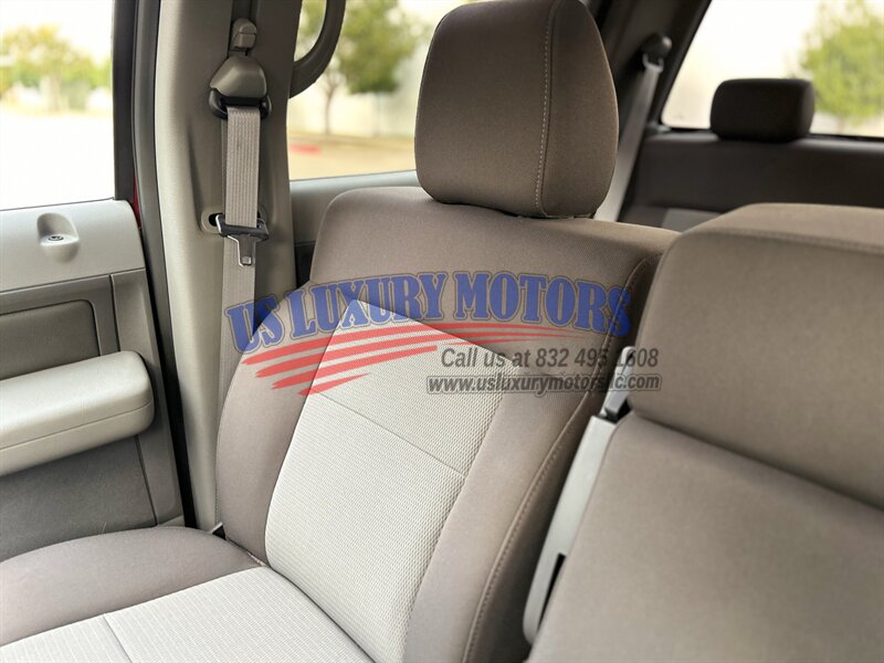 2004 Ford FORD F-150 CREW CAB XLT 76K LOW MILES 1 OWNER 4.6L V8 F SOHC 16V MINT   - Photo 53 - Stafford, TX 77477