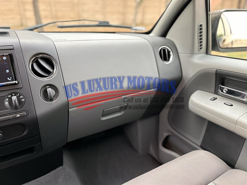 2004 Ford FORD F-150 CREW CAB XLT 76K LOW MILES 1 OWNER 4.6L V8 F SOHC 16V MINT   - Photo 76 - Stafford, TX 77477