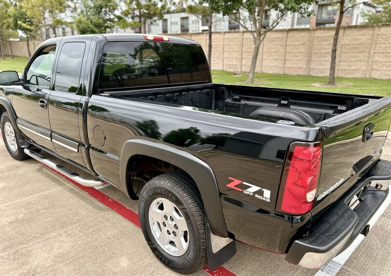 2004 Chevrolet CHEVROLET SILVERADO Z71 OFF ROAD 4X4 EXTENDED CAB 5.3L YOUTUBE VIDEO   - Photo 24 - Stafford, TX 77477