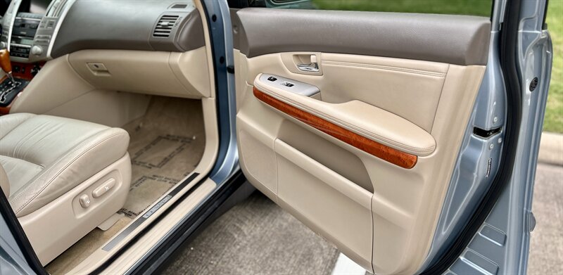 2004 Lexus LEXUS RX 330 NAVIGATION LEATHER 76K LOW MILES YOUTUBE VIDEO   - Photo 63 - Stafford, TX 77477