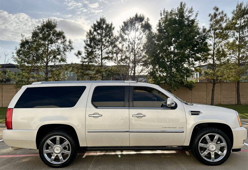 2011 Cadillac CADILLAC ESCALADE ESV PREMIUM NAVIGATIION DVD YOUTUBE VIDEO   - Photo 13 - Stafford, TX 77477