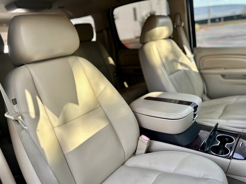 2011 Cadillac CADILLAC ESCALADE ESV PREMIUM NAVIGATIION DVD YOUTUBE VIDEO   - Photo 50 - Stafford, TX 77477