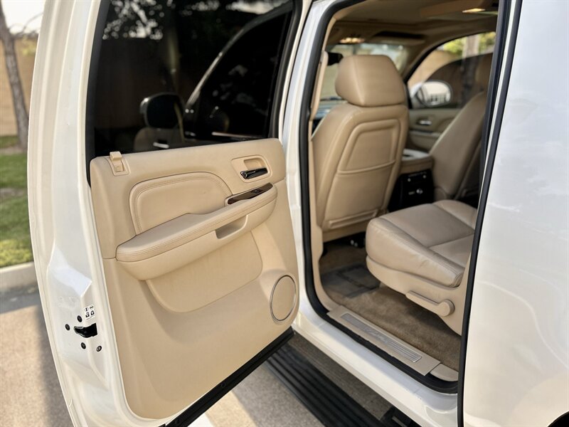 2011 Cadillac CADILLAC ESCALADE ESV PREMIUM NAVIGATIION DVD YOUTUBE VIDEO   - Photo 54 - Stafford, TX 77477