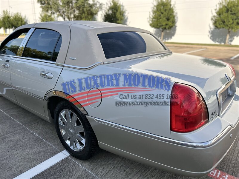 2004 Lincoln LINCOLN TOWN CAR ULTIMATE LIMITED NAV CARRIAGE TOP CHROME WHEELS   - Photo 22 - Stafford, TX 77477