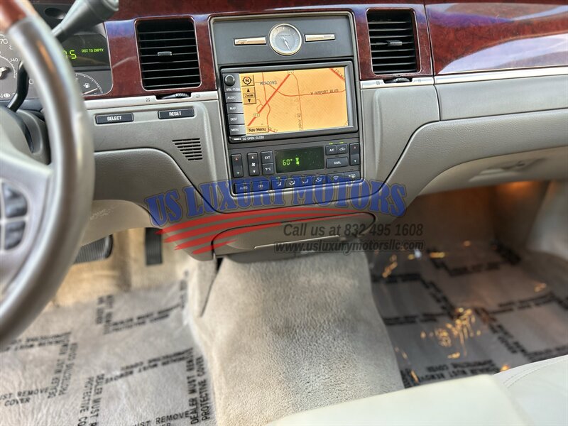 2004 Lincoln LINCOLN TOWN CAR ULTIMATE LIMITED NAV CARRIAGE TOP CHROME WHEELS   - Photo 62 - Stafford, TX 77477