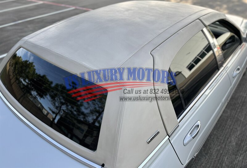 2004 Lincoln LINCOLN TOWN CAR ULTIMATE LIMITED NAV CARRIAGE TOP CHROME WHEELS   - Photo 27 - Stafford, TX 77477