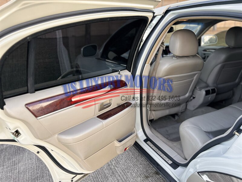 2004 Lincoln LINCOLN TOWN CAR ULTIMATE LIMITED NAV CARRIAGE TOP CHROME WHEELS   - Photo 68 - Stafford, TX 77477
