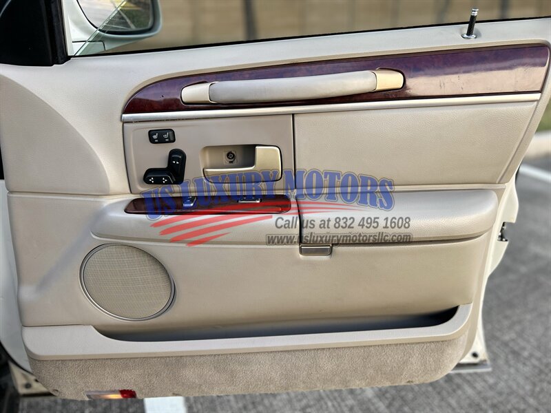 2004 Lincoln LINCOLN TOWN CAR ULTIMATE LIMITED NAV CARRIAGE TOP CHROME WHEELS   - Photo 67 - Stafford, TX 77477