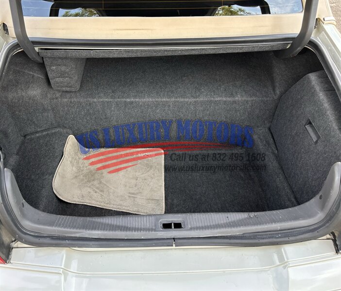 2004 Lincoln LINCOLN TOWN CAR ULTIMATE LIMITED NAV CARRIAGE TOP CHROME WHEELS   - Photo 79 - Stafford, TX 77477