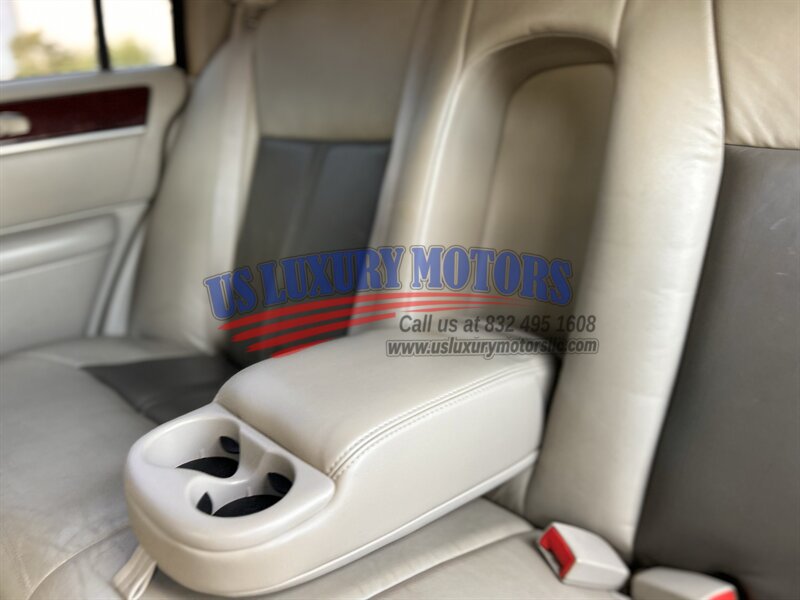 2004 Lincoln LINCOLN TOWN CAR ULTIMATE LIMITED NAV CARRIAGE TOP CHROME WHEELS   - Photo 53 - Stafford, TX 77477