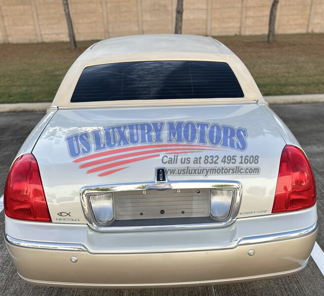 2004 Lincoln LINCOLN TOWN CAR ULTIMATE LIMITED NAV CARRIAGE TOP CHROME WHEELS   - Photo 18 - Stafford, TX 77477