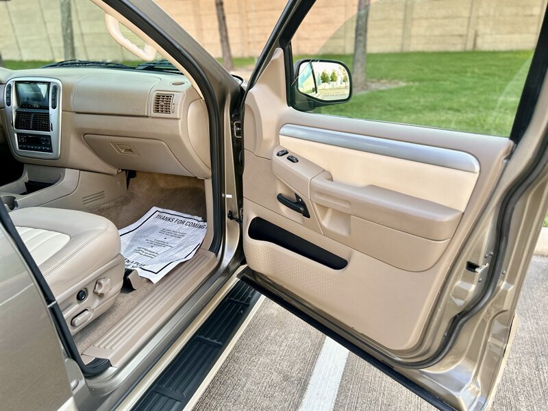 2004 Mercury MERCURY MOUNTAINEER AWD CONVENIENCE LEATHER V6 4X4 YOUTUBE VIDEO   - Photo 43 - Stafford, TX 77477