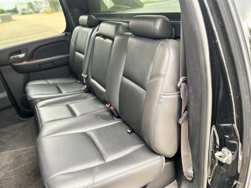 2012 Chevrolet CHEVROLET AVALANCHE LTZ NAVIGATION LTHR 39K SUPER LOW MILES YOUTUBE VIDEO   - Photo 69 - Stafford, TX 77477
