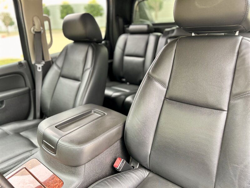 2012 Chevrolet CHEVROLET AVALANCHE LTZ NAVIGATION LTHR 39K SUPER LOW MILES YOUTUBE VIDEO   - Photo 59 - Stafford, TX 77477
