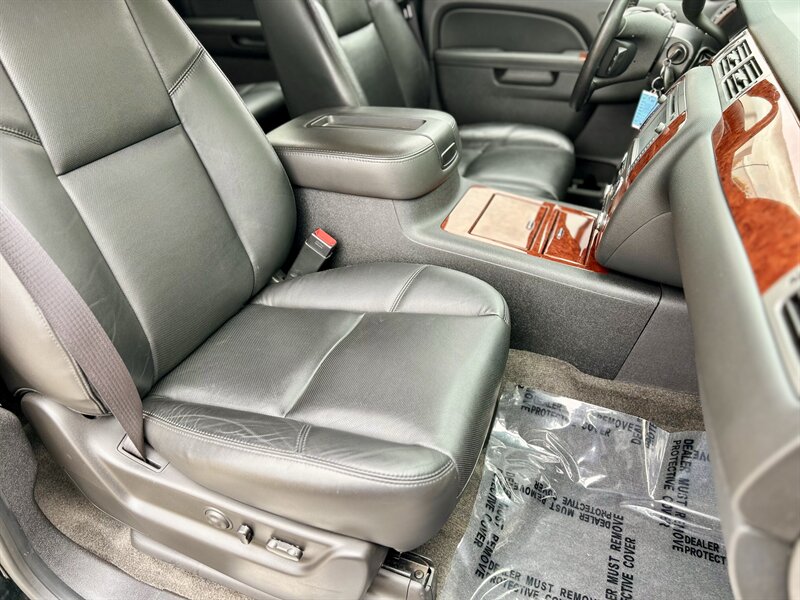 2012 Chevrolet CHEVROLET AVALANCHE LTZ NAVIGATION LTHR 39K SUPER LOW MILES YOUTUBE VIDEO   - Photo 64 - Stafford, TX 77477