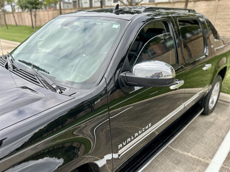 2012 Chevrolet CHEVROLET AVALANCHE LTZ NAVIGATION LTHR 39K SUPER LOW MILES YOUTUBE VIDEO   - Photo 37 - Stafford, TX 77477