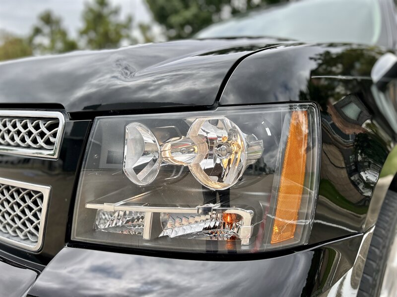 2012 Chevrolet CHEVROLET AVALANCHE LTZ NAVIGATION LTHR 39K SUPER LOW MILES YOUTUBE VIDEO   - Photo 29 - Stafford, TX 77477
