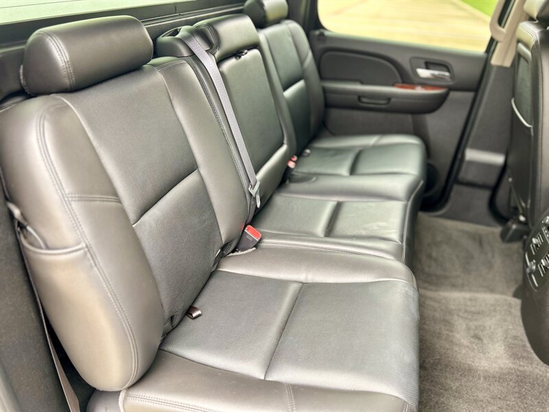 2012 Chevrolet CHEVROLET AVALANCHE LTZ NAVIGATION LTHR 39K SUPER LOW MILES YOUTUBE VIDEO   - Photo 66 - Stafford, TX 77477