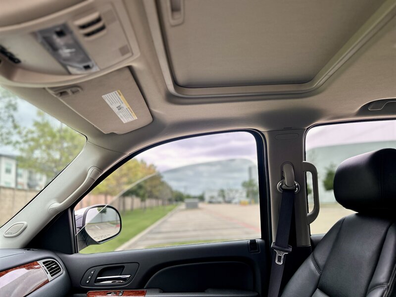 2012 Chevrolet CHEVROLET AVALANCHE LTZ NAVIGATION LTHR 39K SUPER LOW MILES YOUTUBE VIDEO   - Photo 73 - Stafford, TX 77477