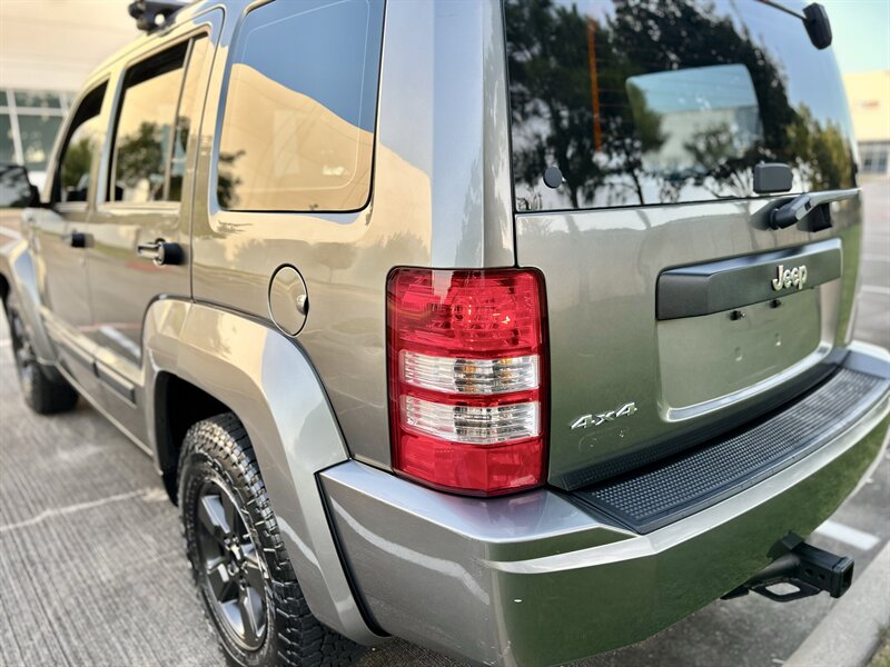 2012 Jeep JEEP LIBERTY SPORT 4X4 TRAIL RATED 3.7L V6 4WD YOUTUBE VIDEO   - Photo 31 - Stafford, TX 77477