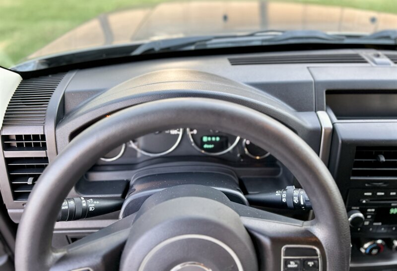 2012 Jeep JEEP LIBERTY SPORT 4X4 TRAIL RATED 3.7L V6 4WD YOUTUBE VIDEO   - Photo 50 - Stafford, TX 77477