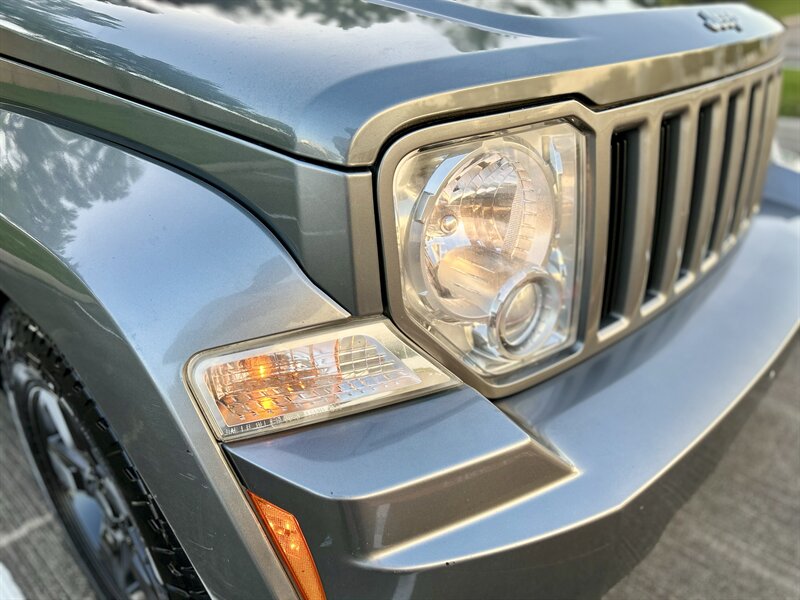 2012 Jeep JEEP LIBERTY SPORT 4X4 TRAIL RATED 3.7L V6 4WD YOUTUBE VIDEO   - Photo 26 - Stafford, TX 77477