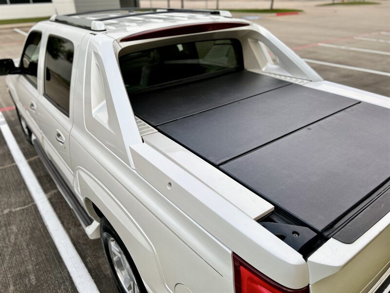 2005 Cadillac CADILLAC ESCALADE EXT AWD LEATHER 6.0L VORTEC V8 YOUTUBE VIDEO   - Photo 27 - Stafford, TX 77477