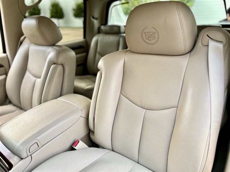 2005 Cadillac CADILLAC ESCALADE EXT AWD LEATHER 6.0L VORTEC V8 YOUTUBE VIDEO   - Photo 43 - Stafford, TX 77477