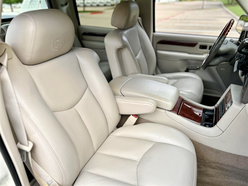 2005 Cadillac CADILLAC ESCALADE EXT AWD LEATHER 6.0L VORTEC V8 YOUTUBE VIDEO   - Photo 50 - Stafford, TX 77477