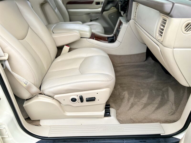 2005 Cadillac CADILLAC ESCALADE EXT AWD LEATHER 6.0L VORTEC V8 YOUTUBE VIDEO   - Photo 52 - Stafford, TX 77477