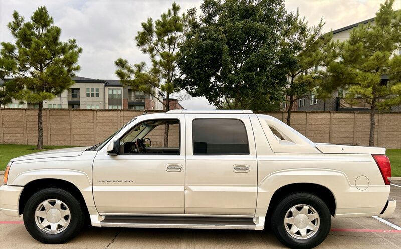 2005 Cadillac CADILLAC ESCALADE EXT AWD LEATHER 6.0L VORTEC V8 YOUTUBE VIDEO   - Photo 14 - Stafford, TX 77477
