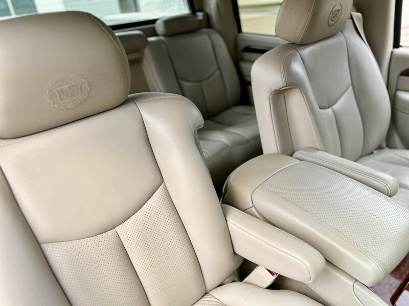 2005 Cadillac CADILLAC ESCALADE EXT AWD LEATHER 6.0L VORTEC V8 YOUTUBE VIDEO   - Photo 49 - Stafford, TX 77477