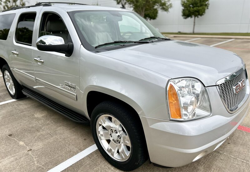 2011 GMC GMC YUKON XL SLT LEATHER 8-PASSENGER DVD YOUTUBE VIDEO   - Photo 8 - Stafford, TX 77477