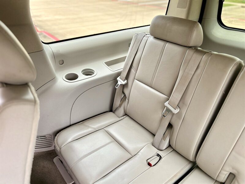 2011 GMC GMC YUKON XL SLT LEATHER 8-PASSENGER DVD YOUTUBE VIDEO   - Photo 53 - Stafford, TX 77477