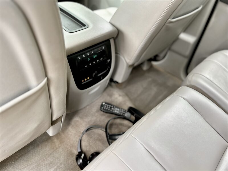 2011 GMC GMC YUKON XL SLT LEATHER 8-PASSENGER DVD YOUTUBE VIDEO   - Photo 48 - Stafford, TX 77477