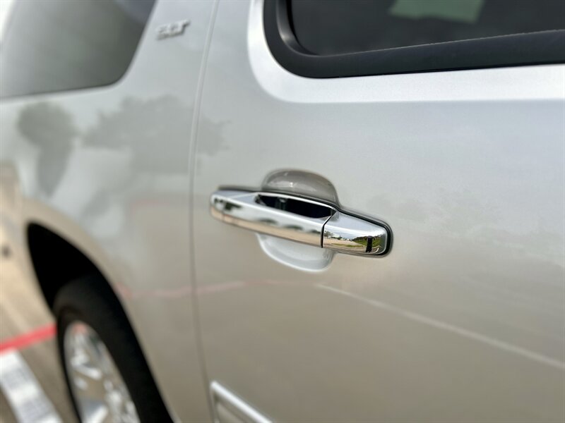 2011 GMC GMC YUKON XL SLT LEATHER 8-PASSENGER DVD YOUTUBE VIDEO   - Photo 80 - Stafford, TX 77477